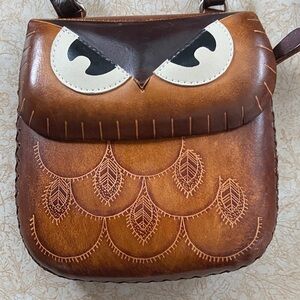 Like New Hand Crafted Brown Owl Design Leather Bag